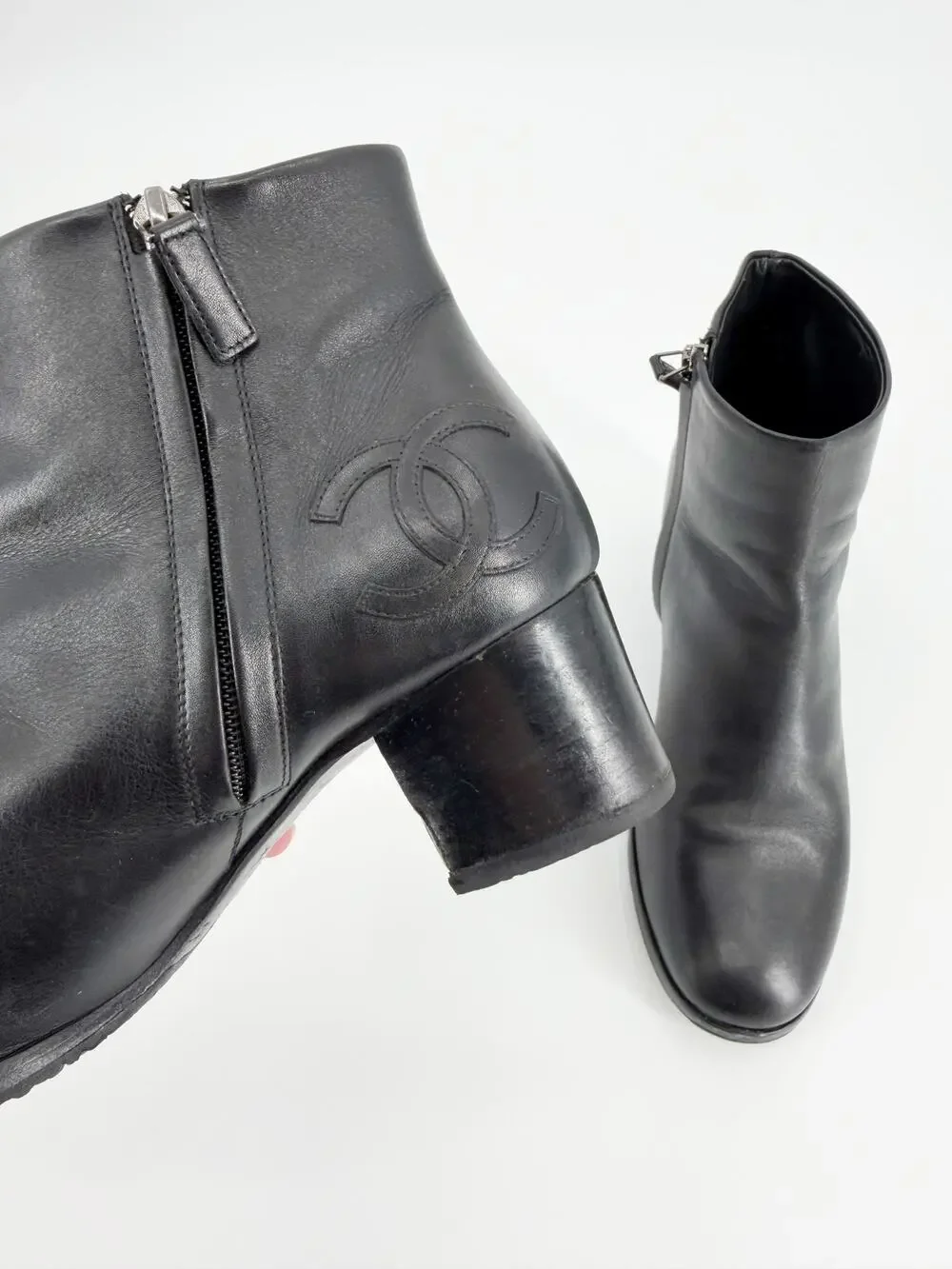 Chanel Black Leather CC Logo Low Block Heel Ankle Boots Booties Size 40 EU 9.5